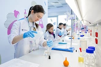 В Сириусе объявили победителей и призеров заключительного этапа всероссийской олимпиады школьников по химии