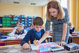 Развитие национальной системы профессионального роста педагогов обсудили в Санкт-Петербурге